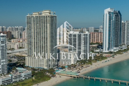 La Perla - Sunny Isles